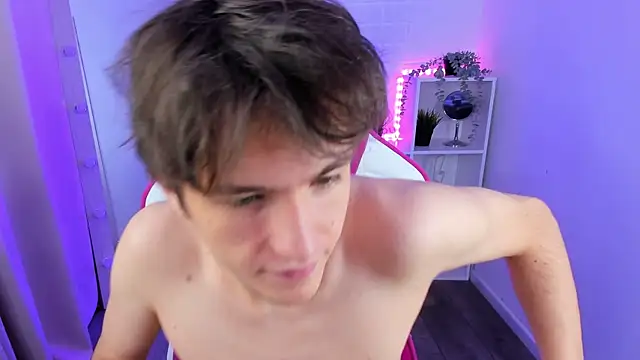 Ethan Rivers online show from October 2025 08:44:02 PM