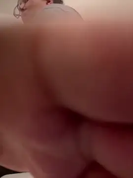 wishuhope4 online show from April 2026 09:50:01 PM