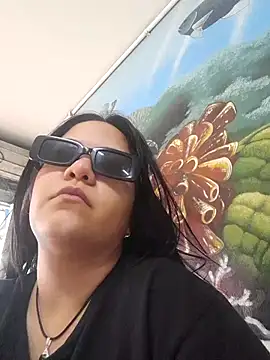 luna 520 online show from September 2025 06:30:01 PM