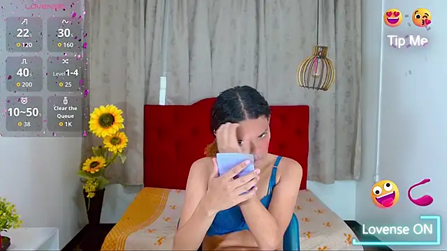 luisa  torres online show from November 2025 03:11:01 AM