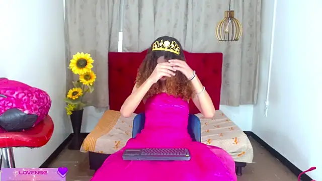 luisa  torres online show from November 2025 03:11:01 AM