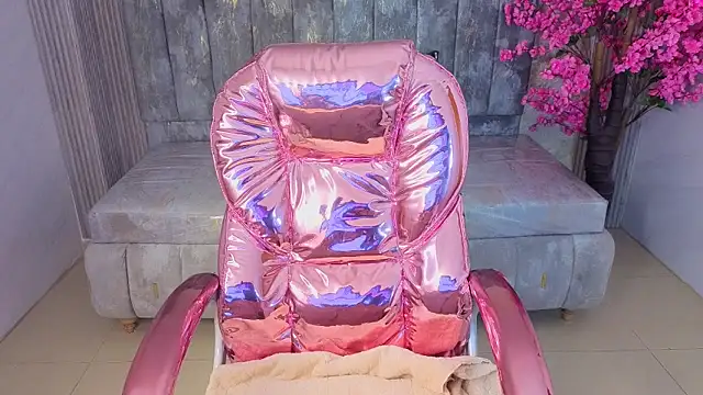 kim lush s online show from March 2026 08:13:01 PM