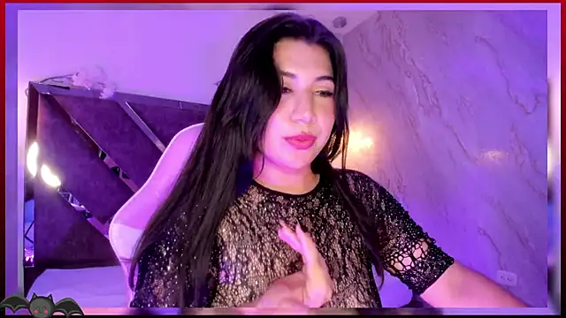 Snapshot of BBWCloe_ chatting on October 2025 03:29:02 AM BBWCloe online show from October 2025 03:29:02 AM