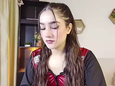 StefannyCipriani online show from October 2025 11:37:01 PM