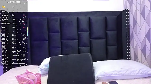 mamaneedsfun online show from October 2025 12:39:02 PM