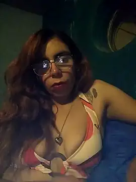 Apineapple07 online show from April 2026 04:59:01 AM