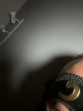 Snapshot of ELTIBURONCITO chatting on March 2026 03:02:02 AM ELTIBURONCITO online show from March 2026 03:02:02 AM