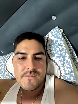 Snapshot of Garces5H- chatting on December 2025 06:29:01 AM Garces5H- online show from December 2025 06:29:01 AM