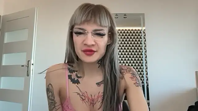 FluffySlutt online show from February 2026 02:16:02 PM