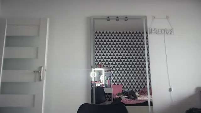 Snapshot of FluffySlutt chatting on May 2026 12:04:02 PM FluffySlutt online show from May 2026 12:04:02 PM