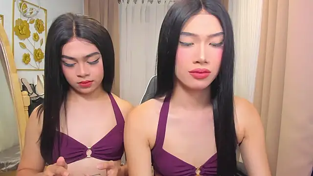 Snapshot of MaxCollins chatting on January 2026 12:14:02 AM MaxCollins online show from January 2026 12:14:02 AM