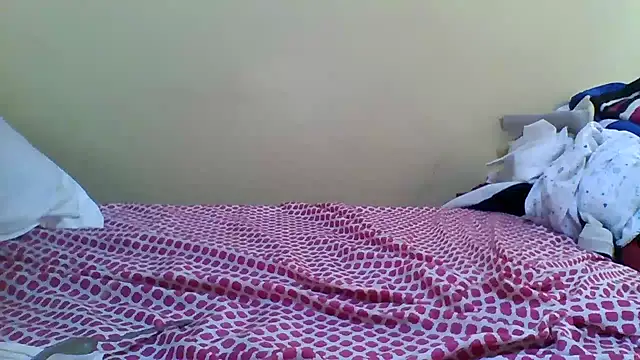 lilbaby15333 online show from February 2026 12:13:02 PM