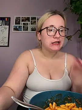 imawhorenslut19 online show from May 2026 05:43:02 PM
