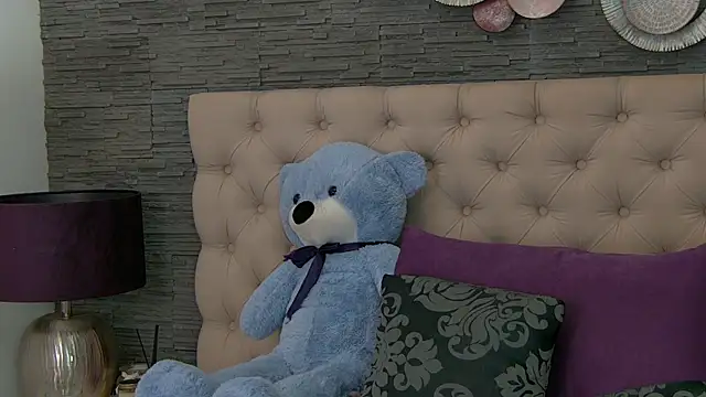 VannyFoxx online show from November 2025 08:02:01 PM