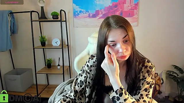 Jennie Hunter online show from October 2025 09:33:01 AM