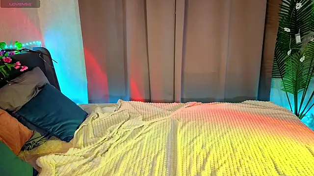 Jennie Hunter online show from April 2026 09:27:02 AM