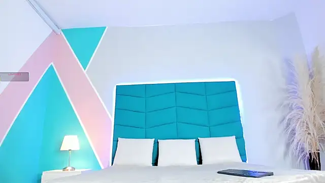 mara winters  online show from November 2025 12:11:02 PM