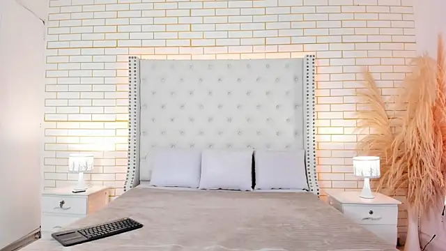 mara winters  online show from February 2026 11:54:02 AM