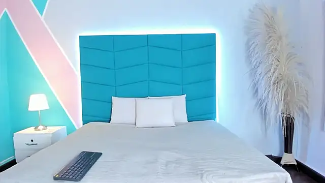 mara winters  online show from February 2026 02:04:01 PM