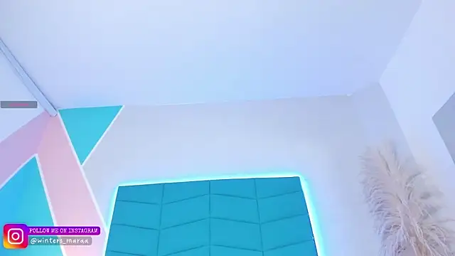 mara winters  online show from November 2025 12:30:01 PM