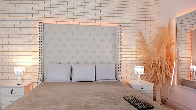 mara winters  online show from February 2026 12:13:02 PM