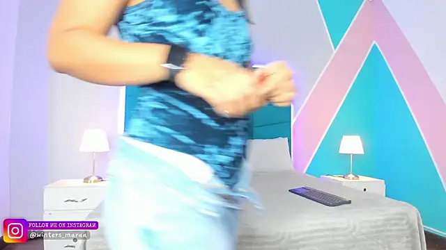mara winters  online show from September 2025 11:49:02 AM