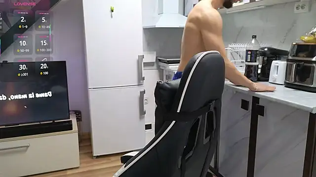 Snapshot of RyanStorm_ chatting on November 2025 04:18:01 PM RyanStorm online show from November 2025 04:18:01 PM