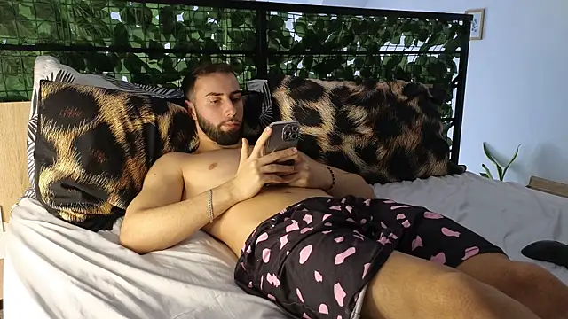 Snapshot of RyanStorm_ chatting on December 2025 12:18:02 PM RyanStorm online show from December 2025 12:18:02 PM