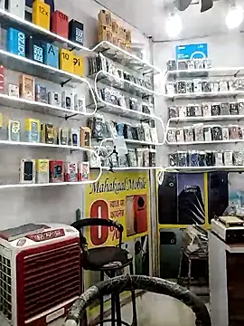 avi007p online show from November 2025 04:01:02 PM