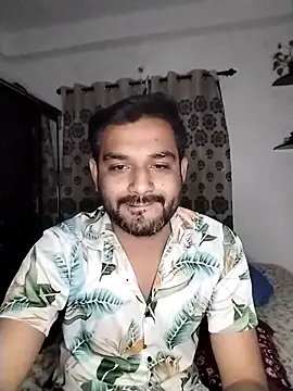 avi007p online show from November 2025 07:18:02 PM