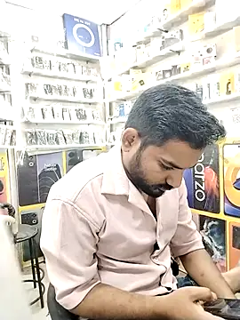 avi007p online show from December 2025 02:06:02 PM