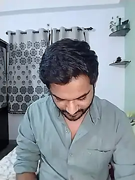 avi007p online show from November 2025 09:03:02 PM