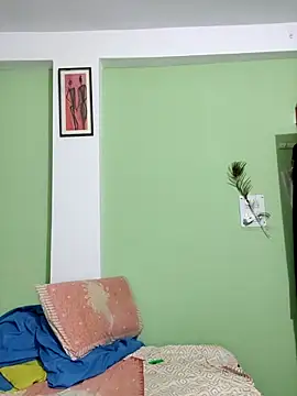 avi007p online show from October 2025 02:29:02 PM