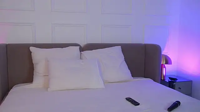 Snapshot of JaneBrock chatting on March 2026 12:39:01 PM JaneBrock online show from March 2026 12:39:01 PM