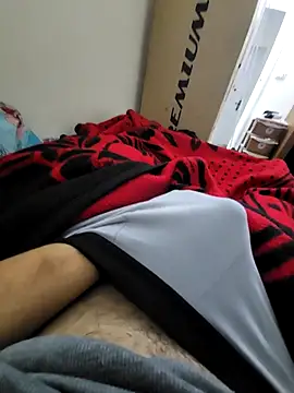 Snapshot of WelloffUpthrow chatting on February 2026 11:22:02 PM WelloffUpthrow online show from February 2026 11:22:02 PM