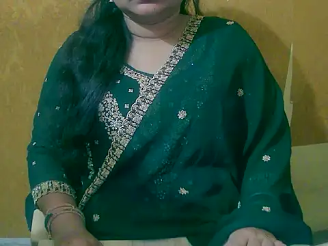 Snapshot of Saniya_K chatting on September 2025 03:07:01 PM Saniya K online show from September 2025 03:07:01 PM