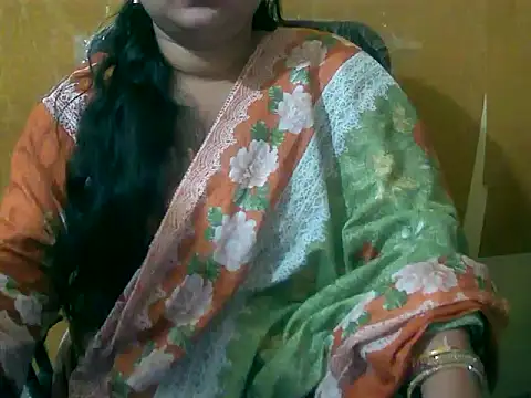 Snapshot of Saniya_K chatting on September 2025 03:51:01 PM Saniya K online show from September 2025 03:51:01 PM