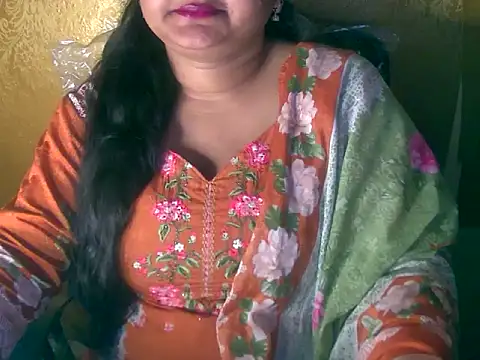 Snapshot of Saniya_K chatting on October 2025 04:30:01 PM Saniya K online show from October 2025 04:30:01 PM