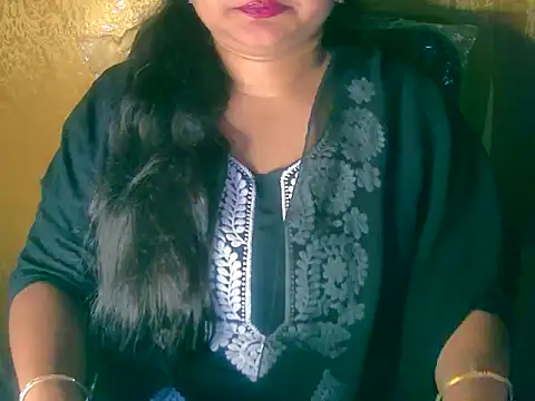 Snapshot of Saniya_K chatting on October 2025 05:13:02 PM Saniya K online show from October 2025 05:13:02 PM