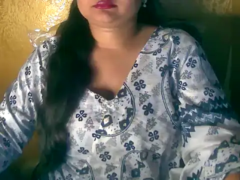 Snapshot of Saniya_K chatting on October 2025 12:28:01 PM Saniya K online show from October 2025 12:28:01 PM