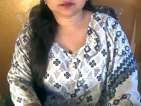 Snapshot of Saniya_K chatting on October 2025 07:43:01 AM Saniya K online show from October 2025 07:43:01 AM