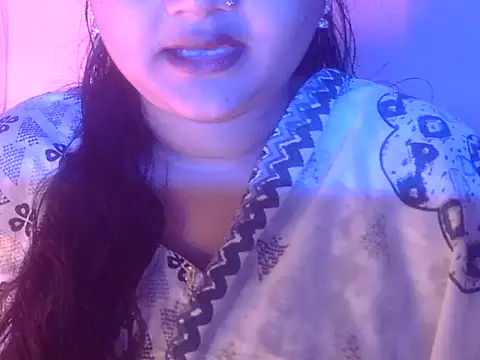 Snapshot of Saniya_K chatting on September 2025 02:41:02 PM Saniya K online show from September 2025 02:41:02 PM
