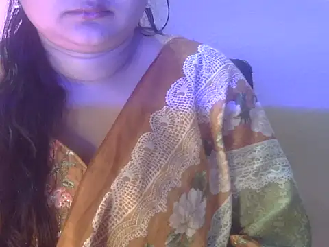Snapshot of Saniya_K chatting on September 2025 03:35:02 PM Saniya K online show from September 2025 03:35:02 PM