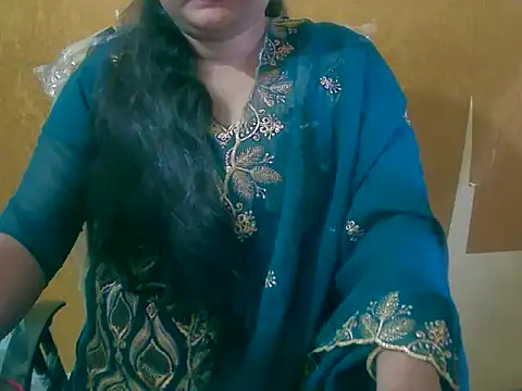 Snapshot of Saniya_K chatting on September 2025 09:38:02 AM Saniya K online show from September 2025 09:38:02 AM