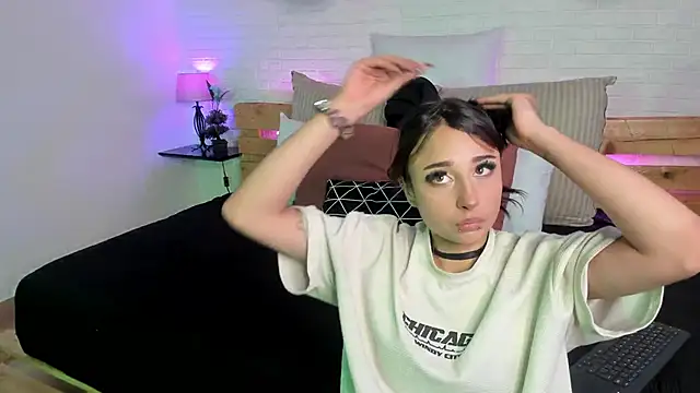 Anie sp online show from October 2025 08:20:02 PM