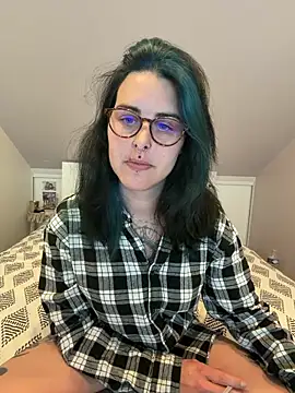 LadyNocturne online show from May 2026 01:40:01 PM