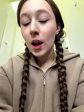 FroggyAnna online show from January 2026 06:58:02 PM