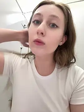 FroggyAnna online show from July 2026 06:34:01 PM