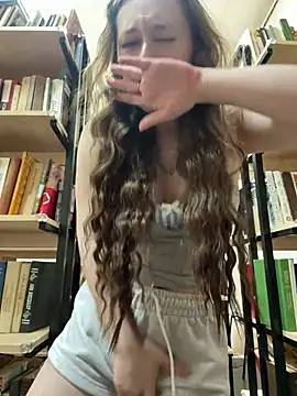 FroggyAnna online show from April 2026 06:08:02 PM