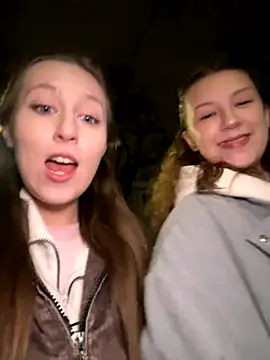 FroggyAnna online show from November 2025 05:17:02 PM